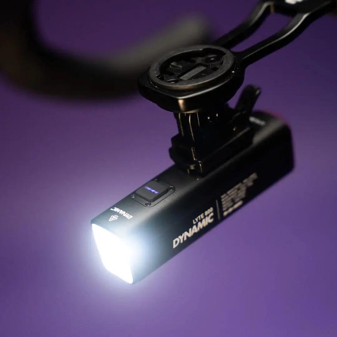 Dynamic Lyte 800-koplamp, zwart 2/5