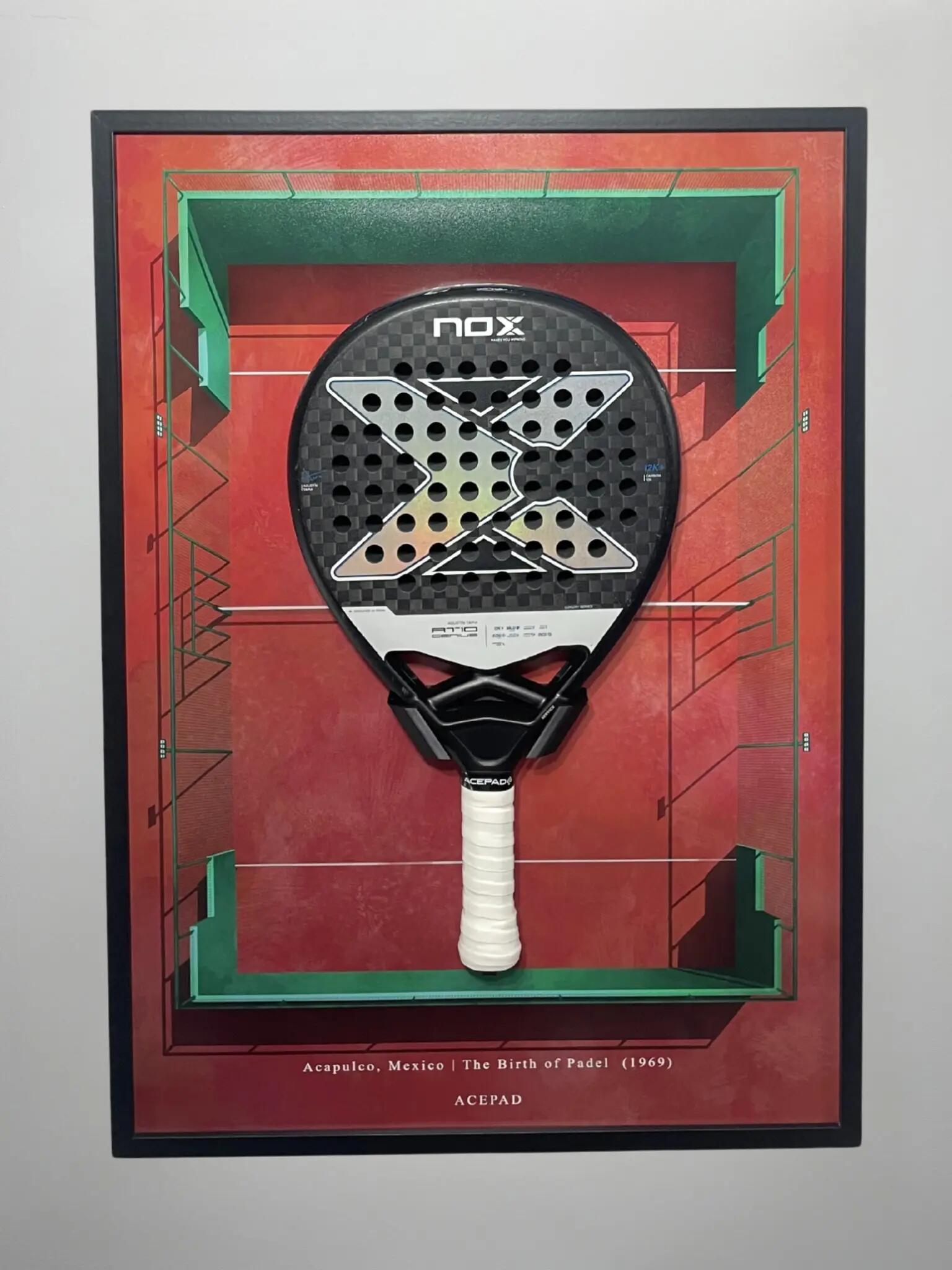 Padel wall frame - integrated racket holder - 50 x 70 cm - Old Time - brown 2/3