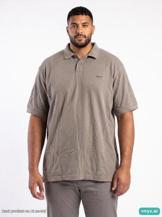Second Life - Regular Nike Polo Shirt in Olive Green size L