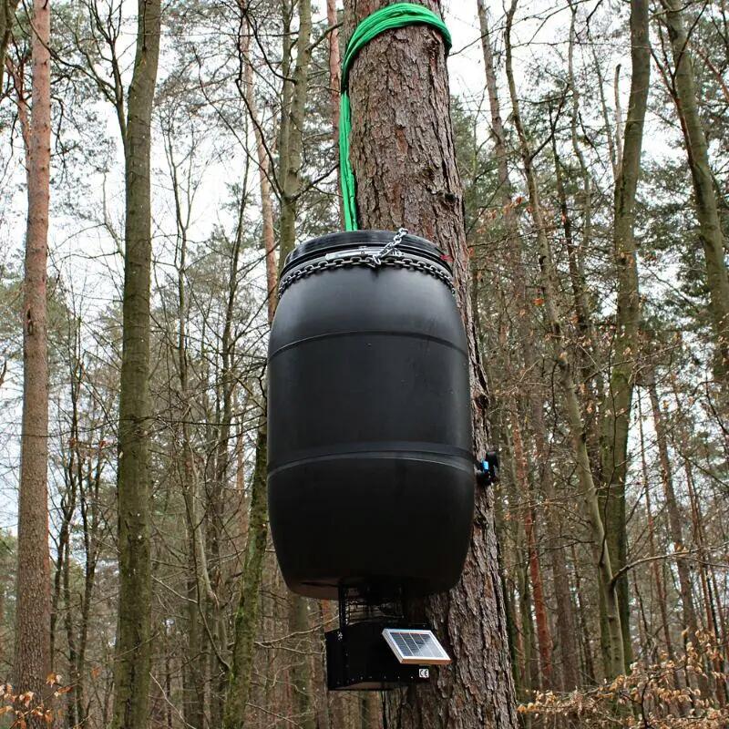 Kirrstation 220 l mit AttraTec Kirrautomat 1/1
