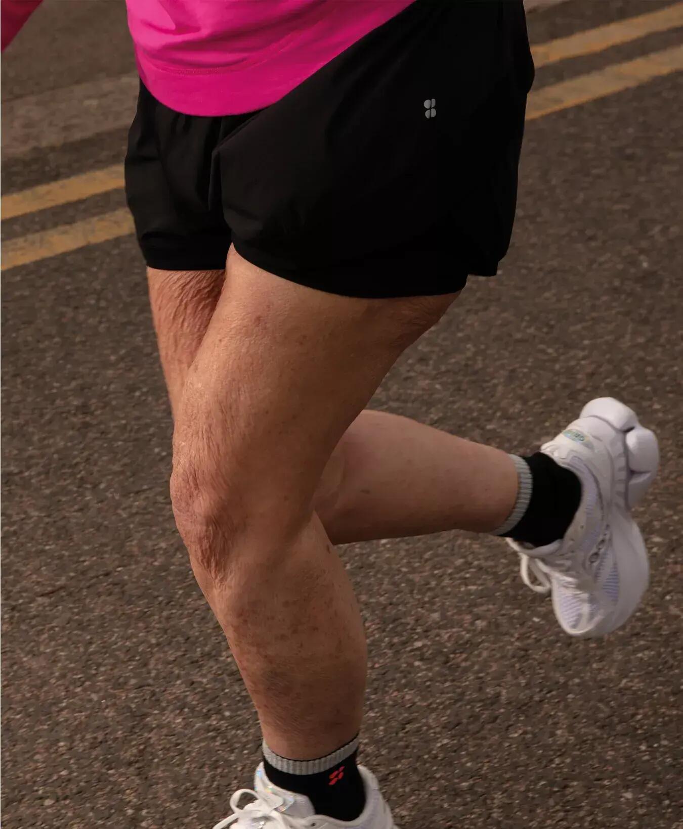 Sweaty Betty Tempo Run Shorts Sportshort ZWART XS 2/7