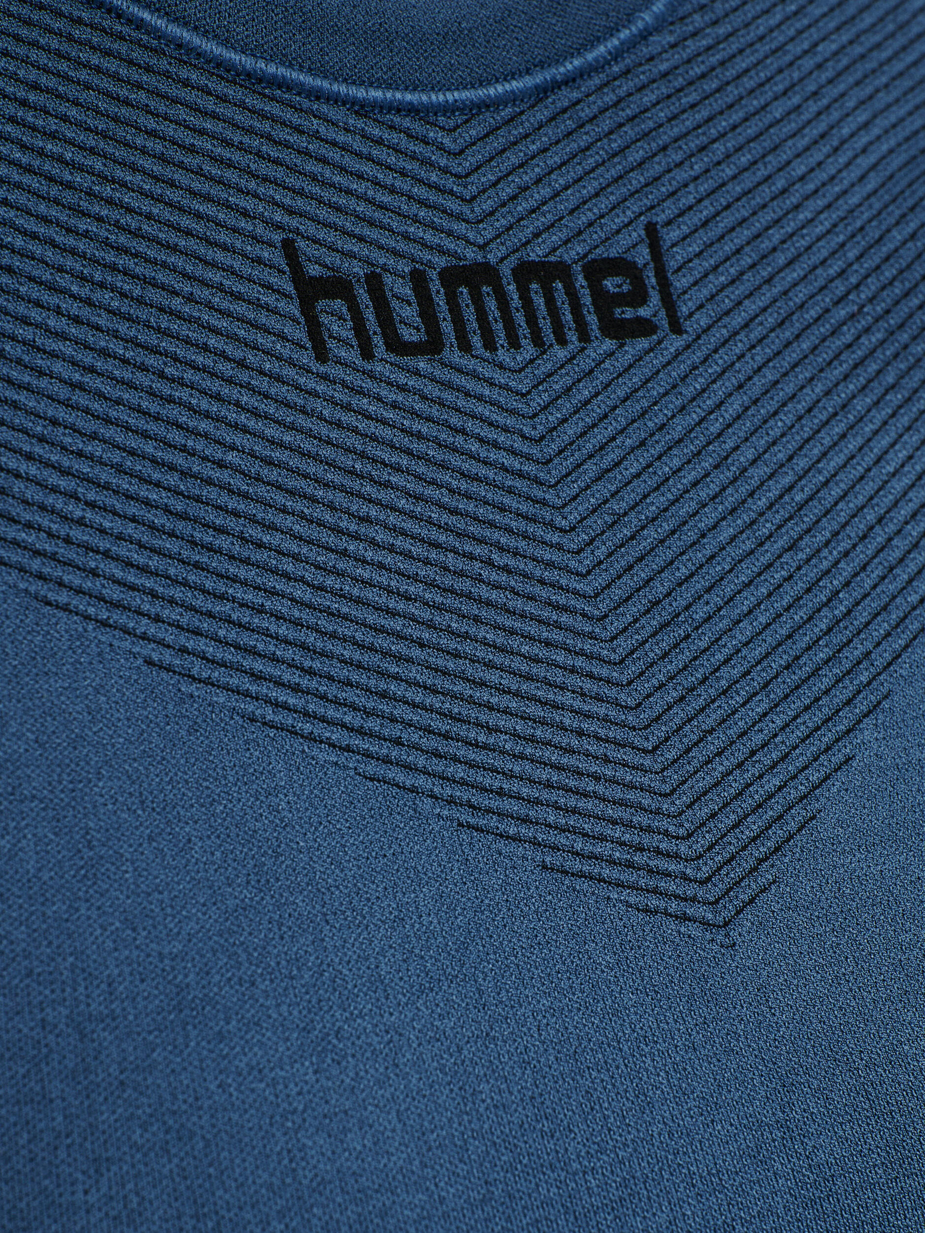 Enfiler T-Shirt Hummel First Femme 6/7