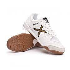 PRISMA FUTSAL SHOES