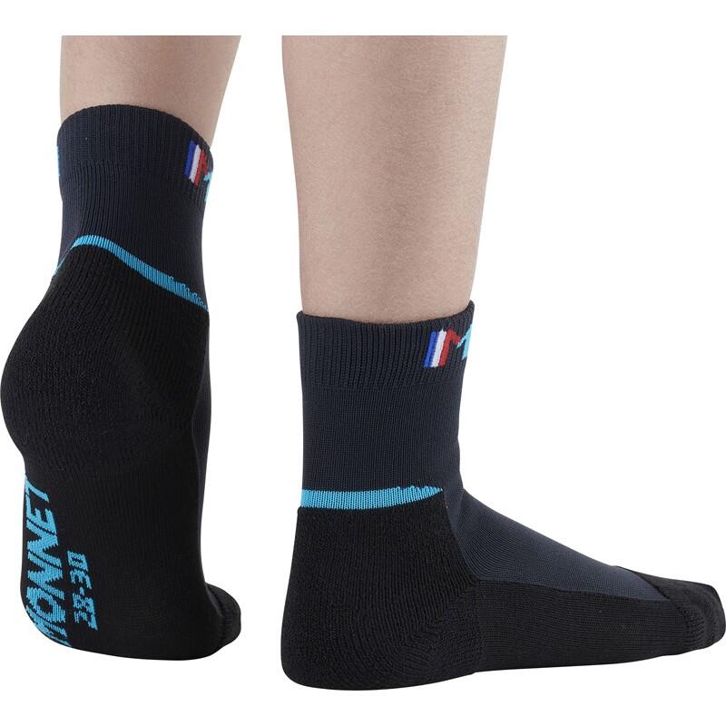 MID JUNIOR - Chaussettes basses et techniques de randonnée pour les juniors.