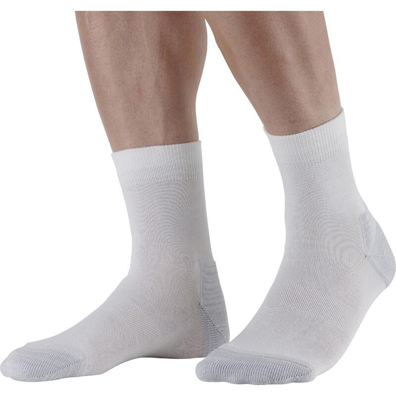 Chaussettes basses en coton bio.