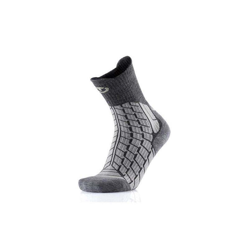  TrekGear - Calcetines de senderismo de lana merino para  exteriores (tamaño mediano de tripulación) - Calidad premium para una  comodidad y apoyo óptimos. Estos calcetines están diseñados para  excursionistas de todos