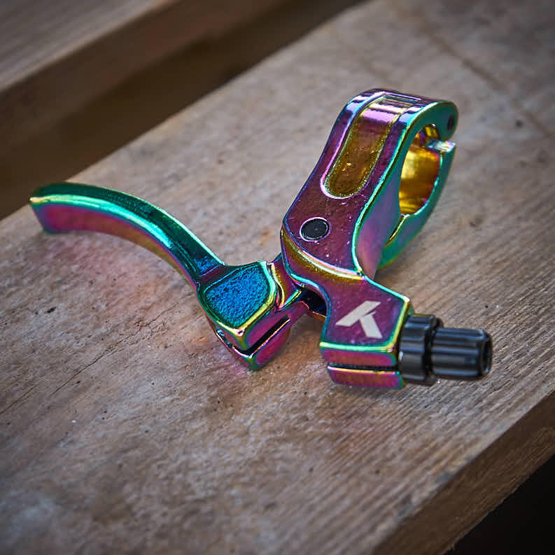 KHE Radius BMX brzdová páka Oil Slick SET