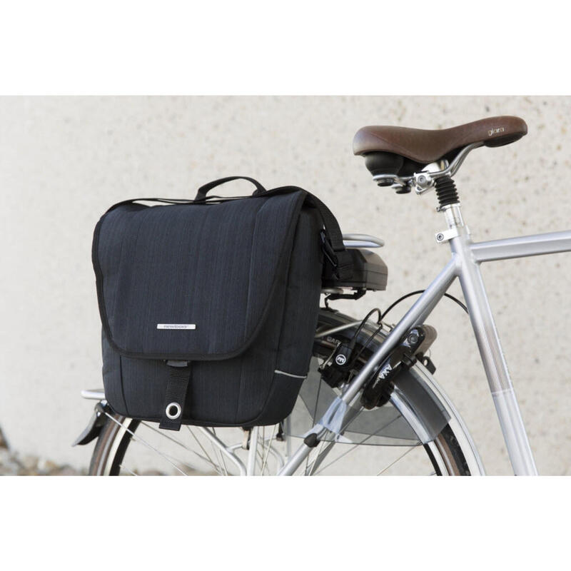 Sacoche à vélo Avero Single 12,5 Litres 32 X 33 X 13 Cm - Noir