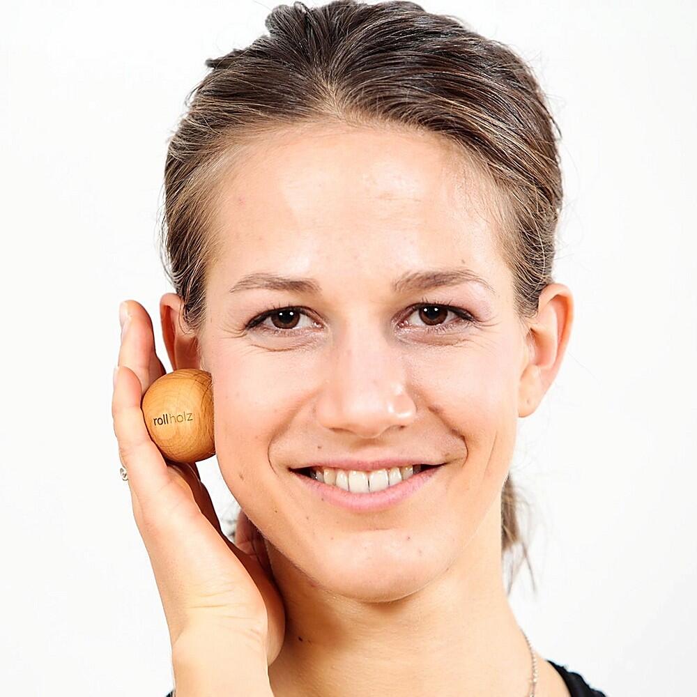 Faszienball 4 cm Kugel Buche aus FSC zertifiziertem Holz - ROLLHOLZ 5/5