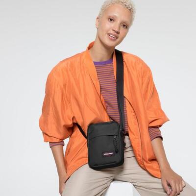 Pochette eastpak the one