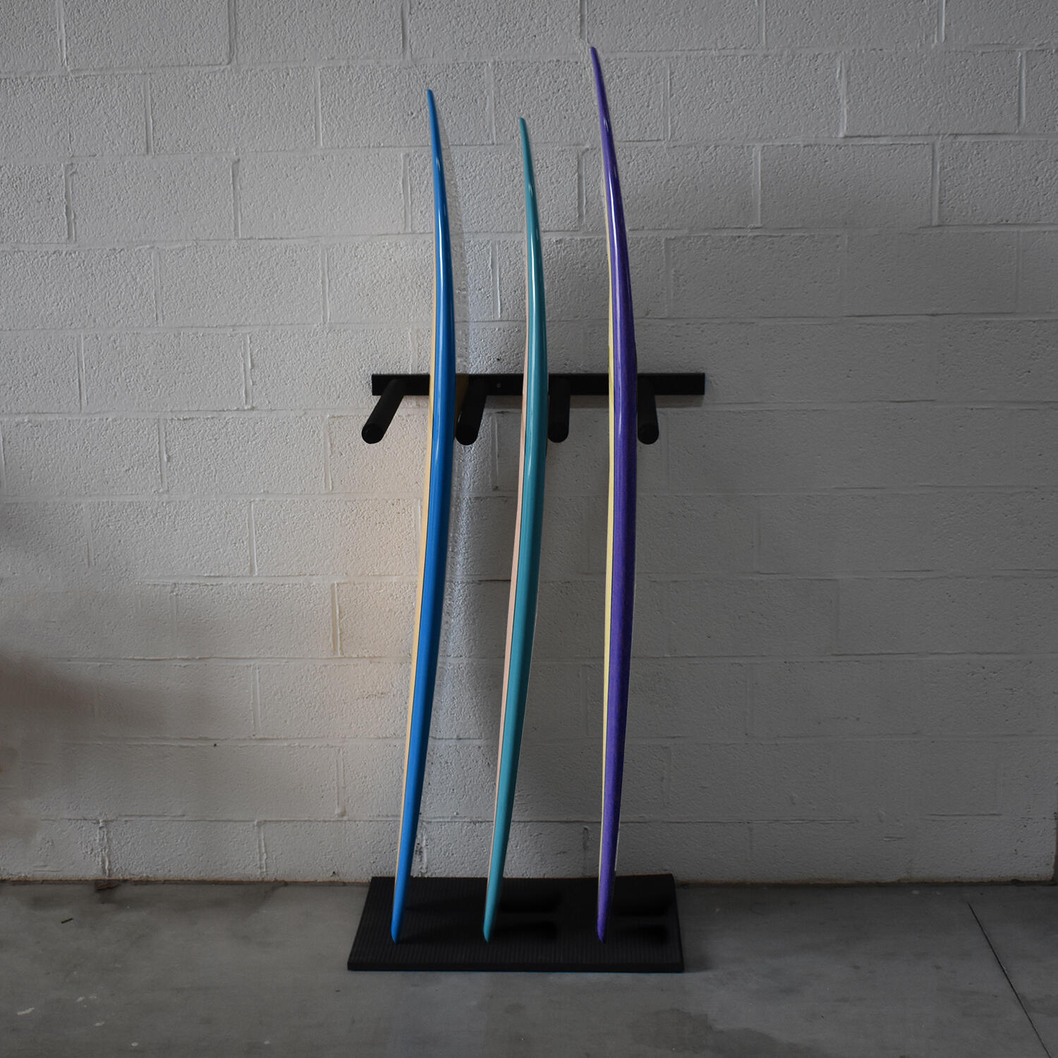 Verticale opslag voor 3 surfplanken of paddleboards 2/5