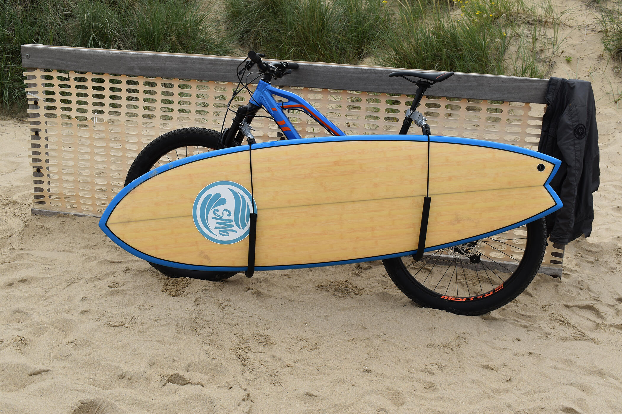 Longboard- oder Paddlehalter für das Fahrrad 3/5