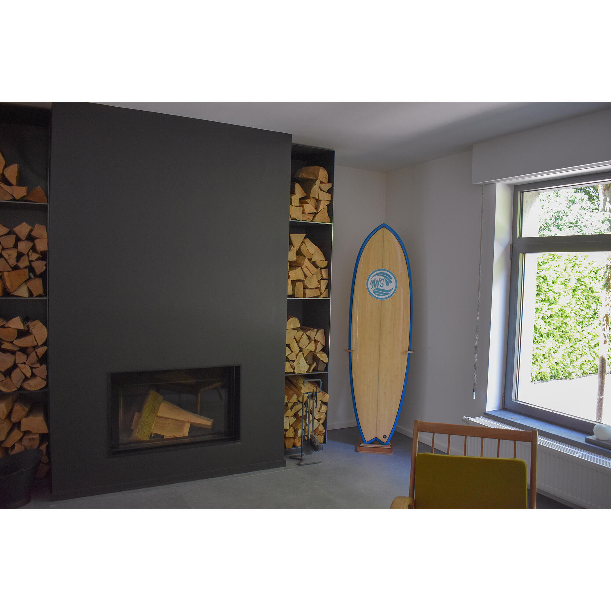 Supporto per surf in legno