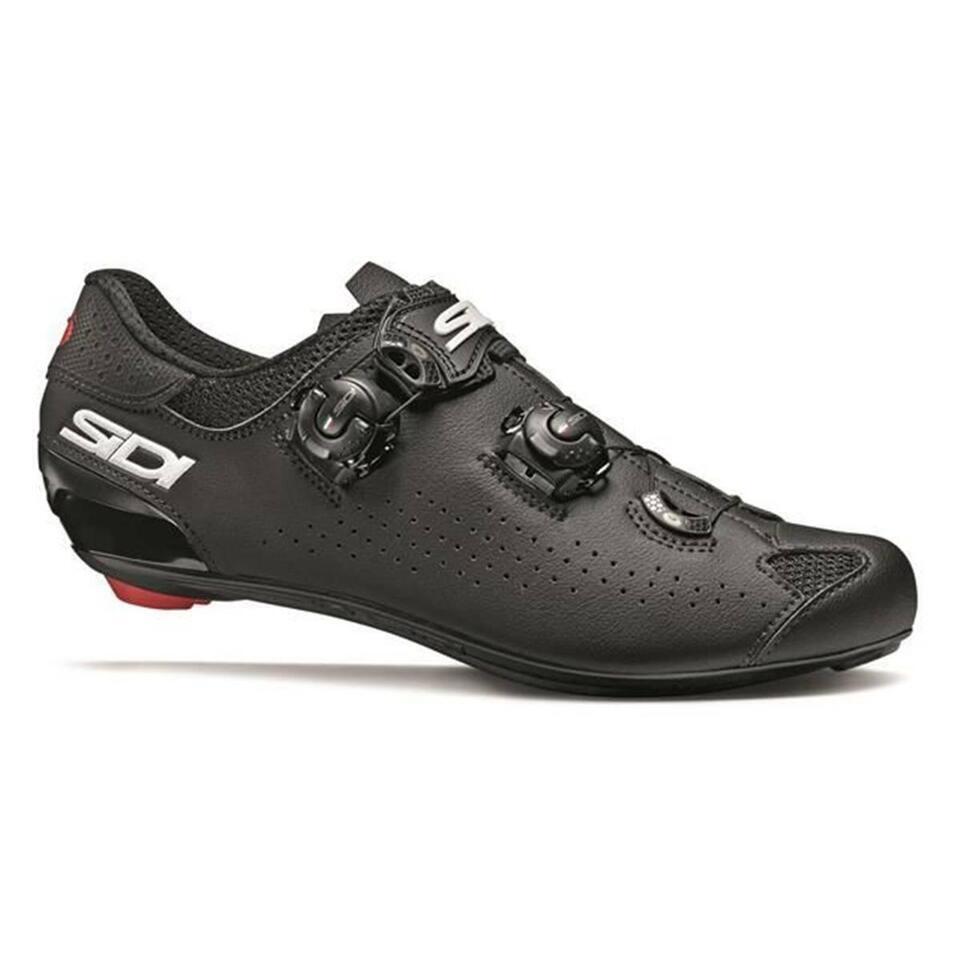 GENIUS 10 black shoes