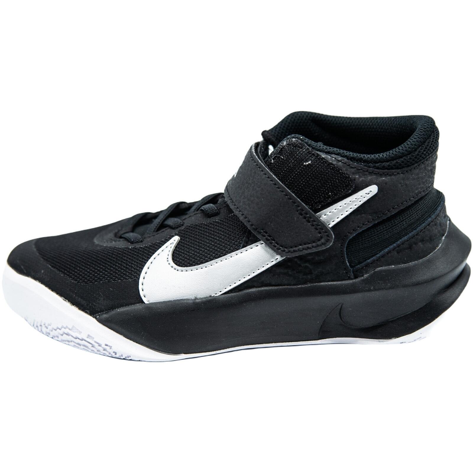 NIKE Scarpe da ginnastica Nike Team Hustle D 10 FlyEase Older Kids, Nero, Bambini