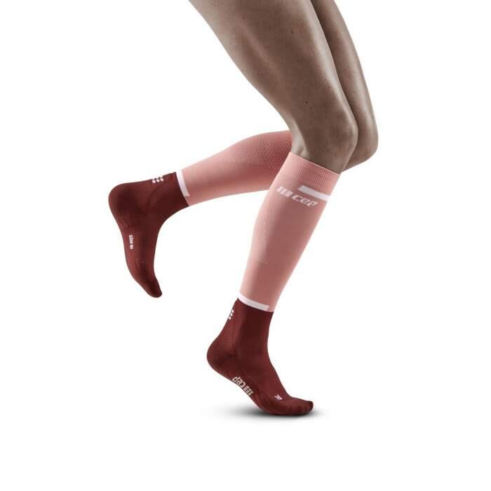 Meia de running com compressão médica, vermelhas e rosa rosa para mulher