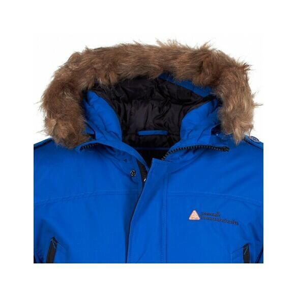 Parka Peak Mountain Capeak