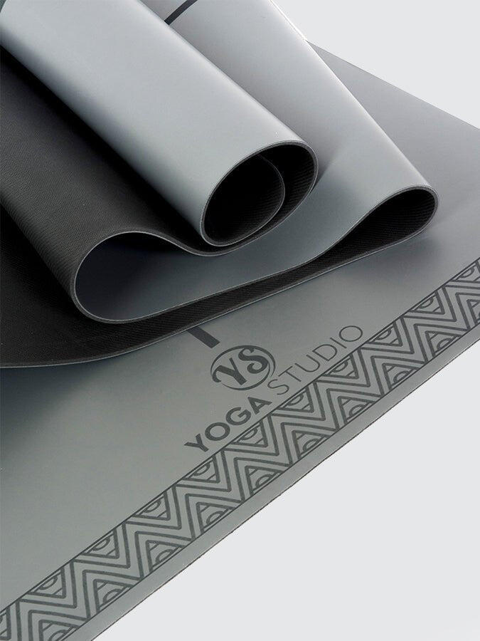 Yoga Studio The Grip Alignment Mat (4mm) - Charcoal 2/4
