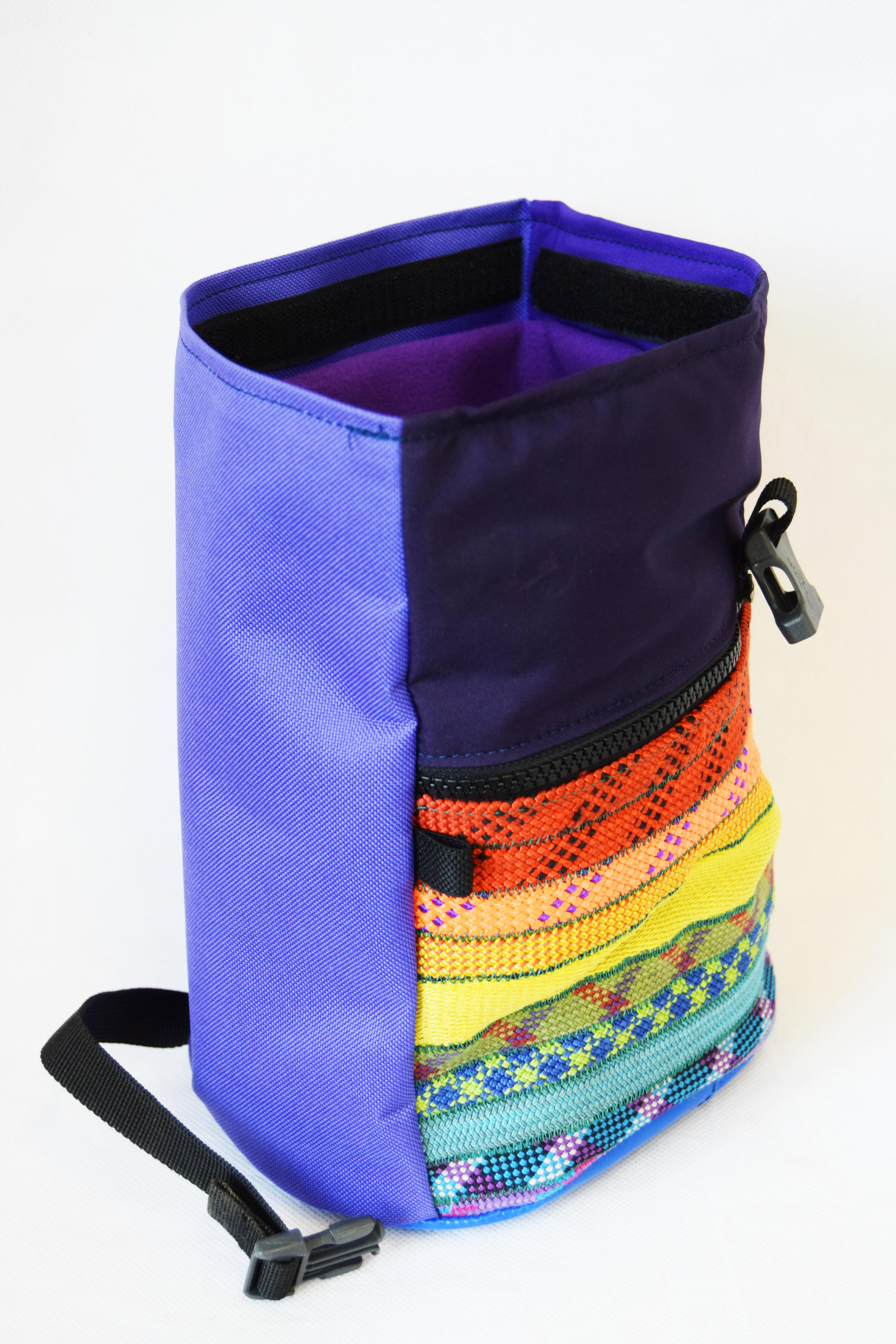 Boulder bag made with recycled climbing rope and upcycled fabric. Rainbow 2/4