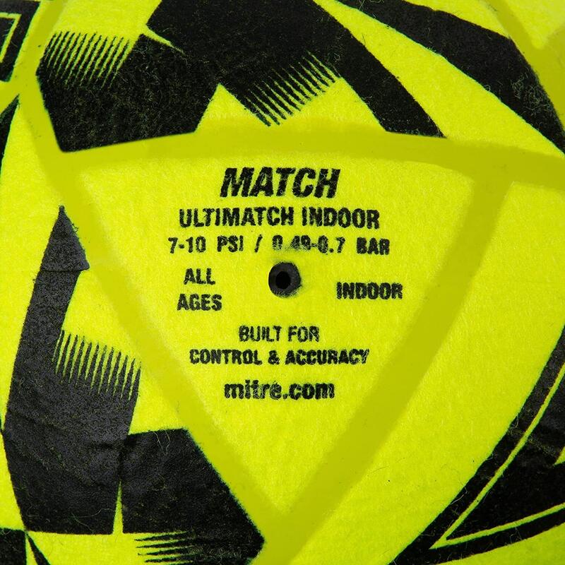 Ballon de foot pour intérieur ULTIMATCH (Jaune / Noir)