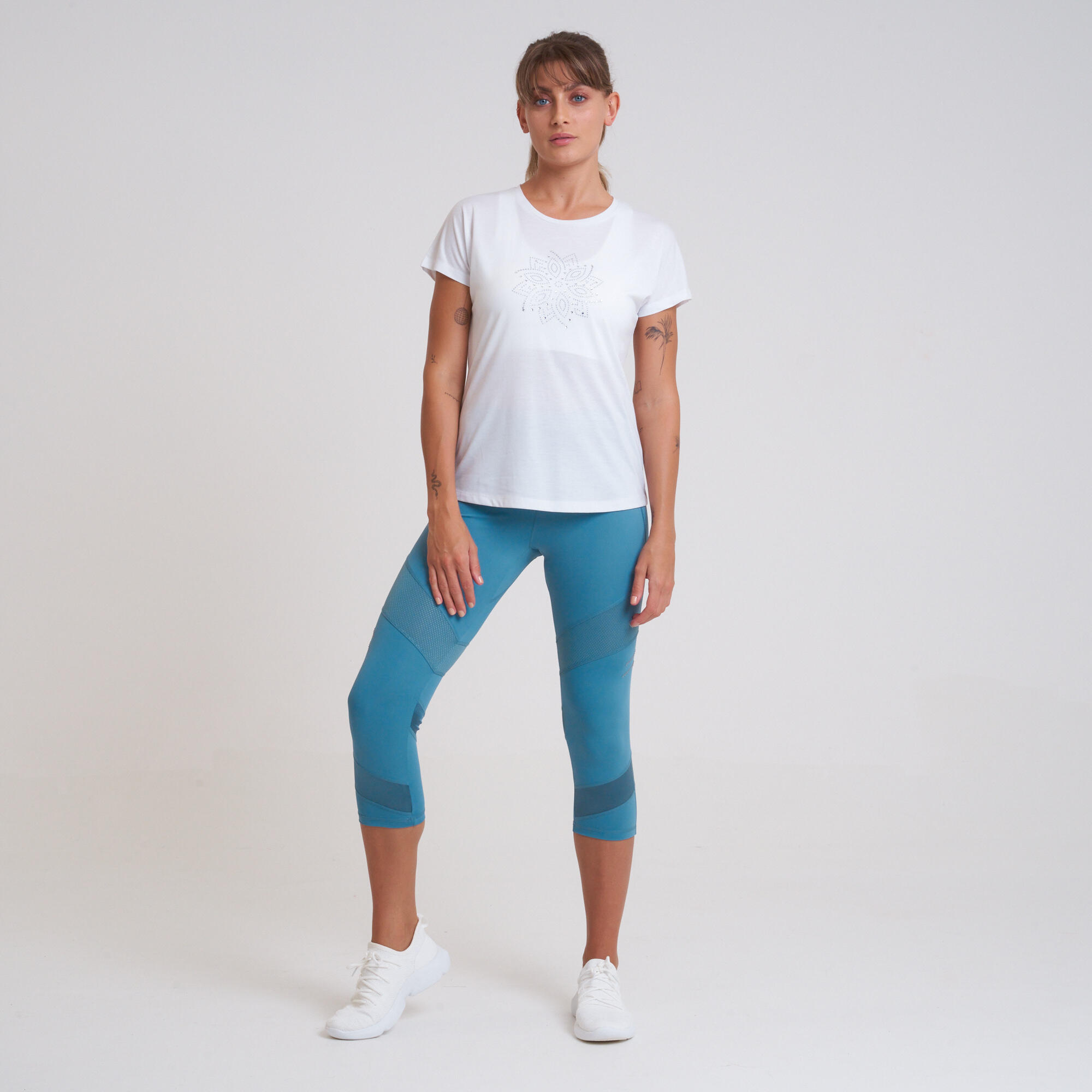 Crystallize Women's Fitness Short Sleeve  T-Shirt - White 2/5