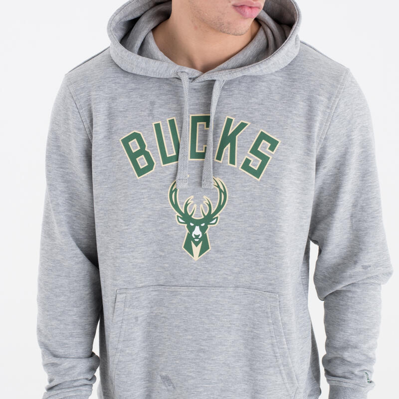 Casaco com capuz New Era com o logótipo da equipa Milwaukee Bucks
