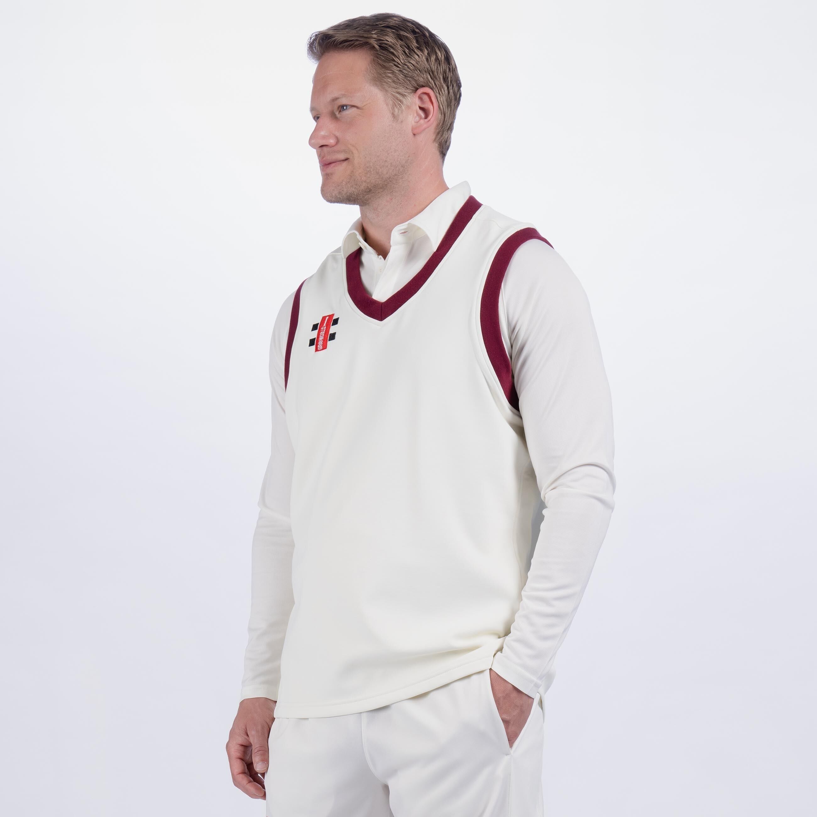 GRAY-NICOLLS Pro Performance Slipover, Ivory / Maroon