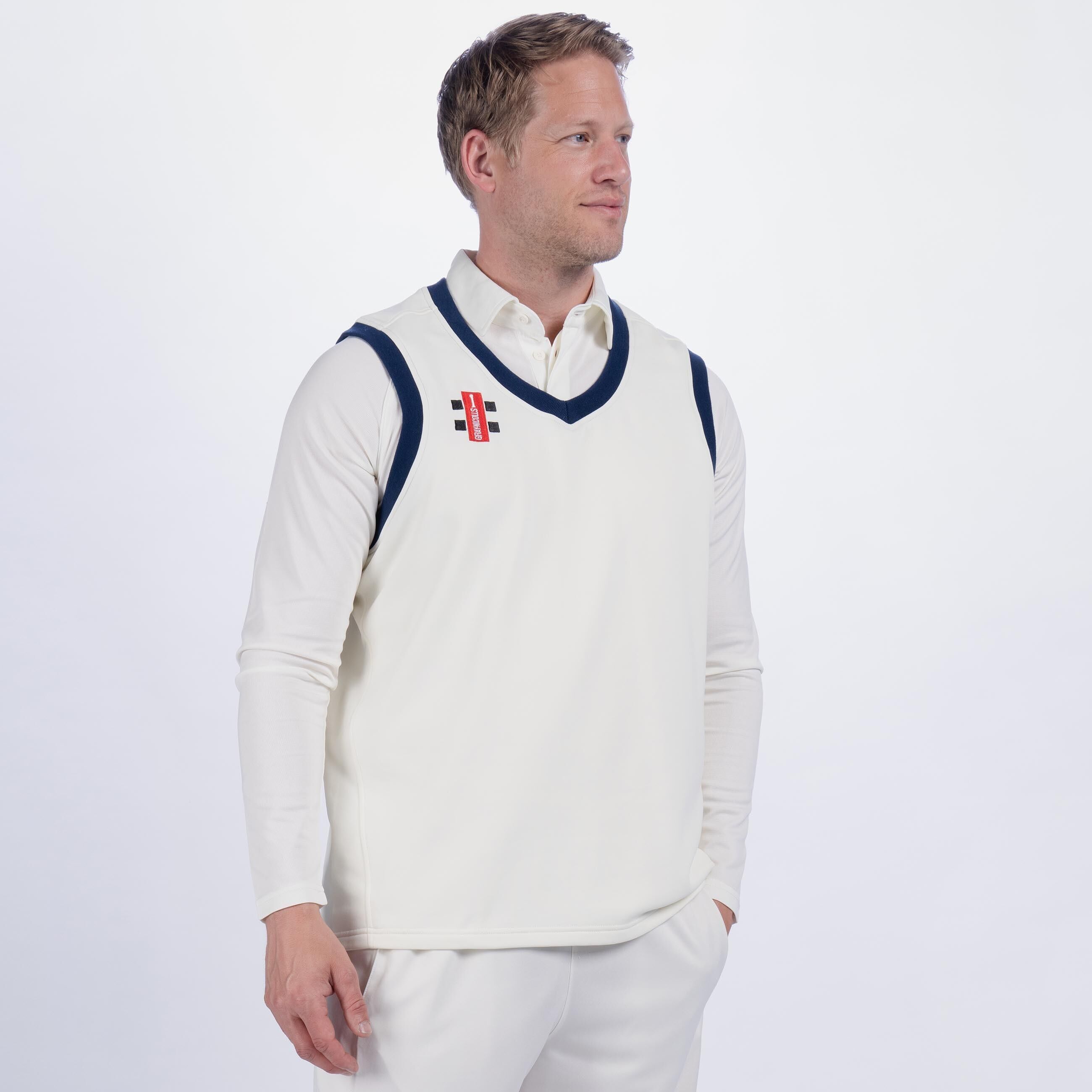 GRAY-NICOLLS Pro Performance Slipover, Ivory / Navy