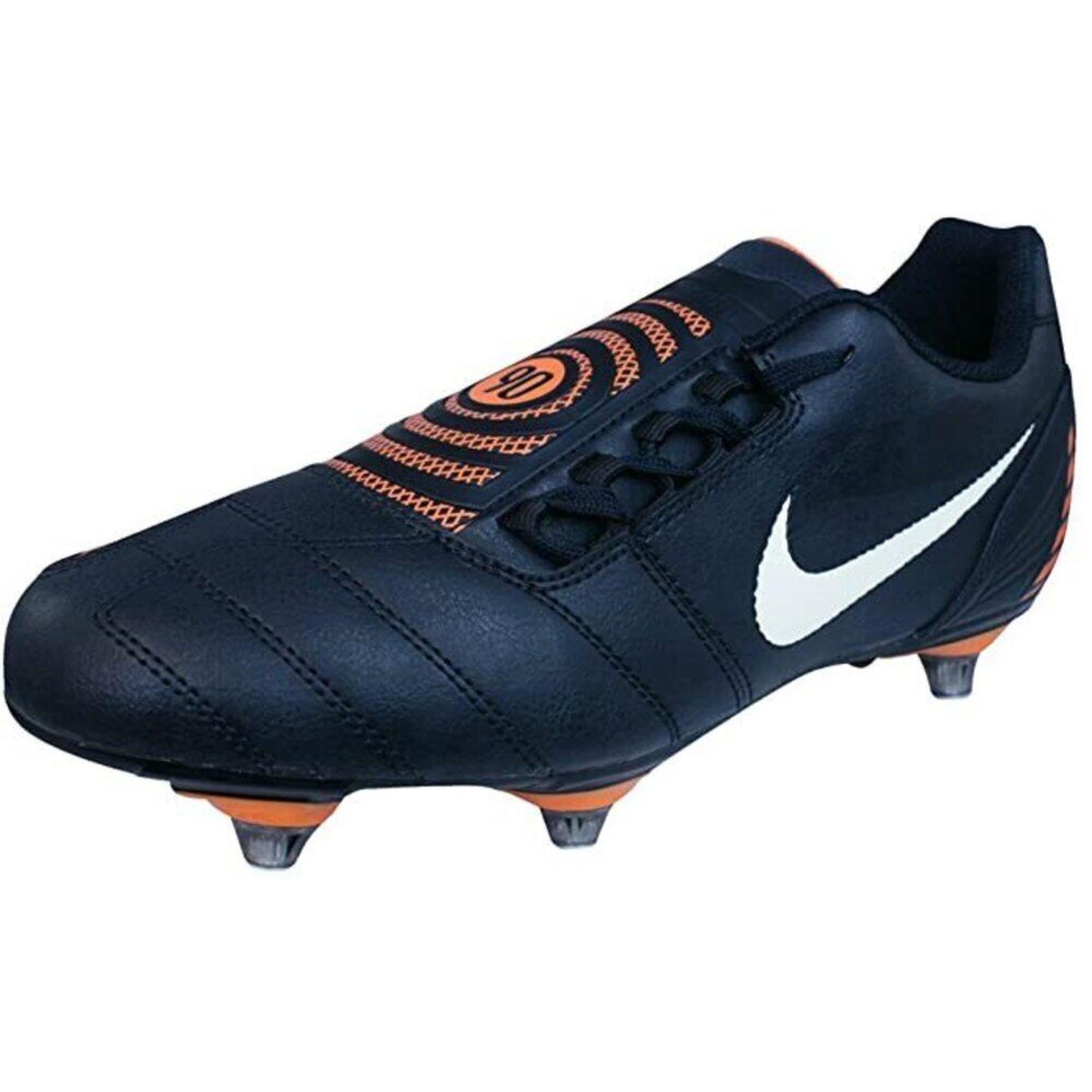 nike 90 football trainers