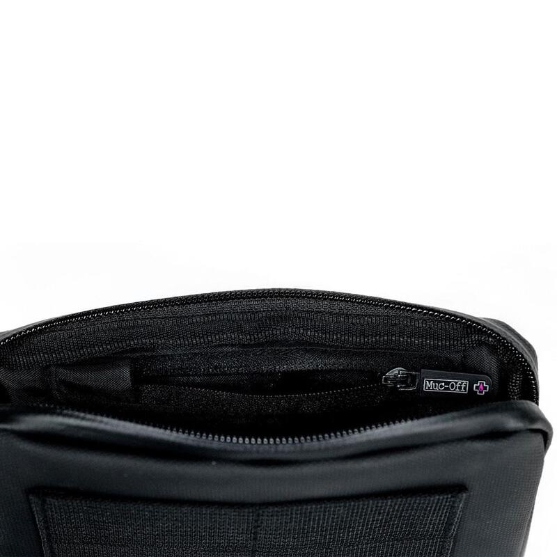 Estuche impermeable Essential - Negro