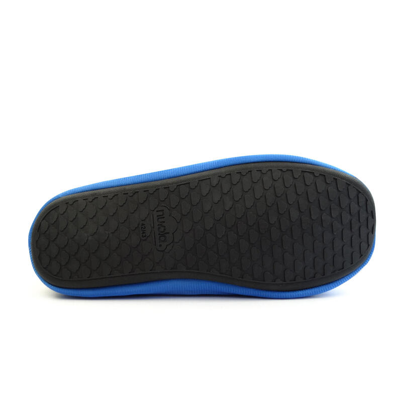 Chaussons unisex Nuvola de couleur bleu lune avec semelle en caoutchouc