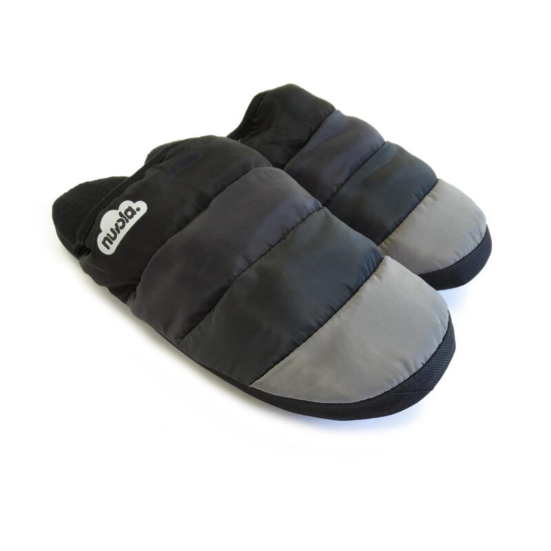 Nuvola unisex slippers in zwart met rubberen zool