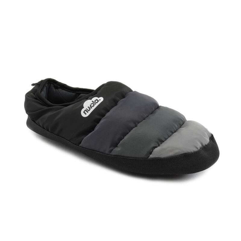 Chaussons unisex Nuvola de couleur noir avec semelle en caoutchouc