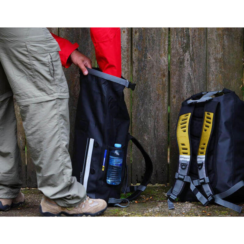 20L Classic Backpack Red