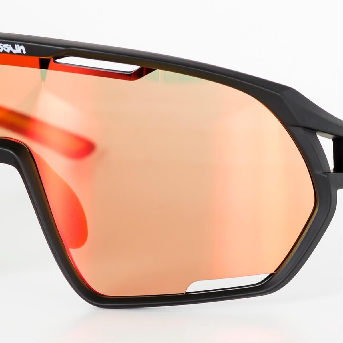 Eassun Paradiso sunglasses