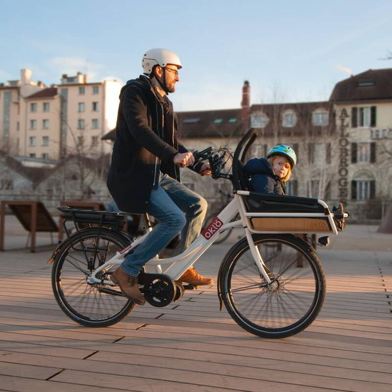 Vélo cargo compact électrique - Familéö 7 vitesses Blanc + accessoires enfant