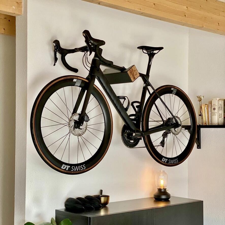 Soporte de pared para bicicletas Madera y aluminio Negro