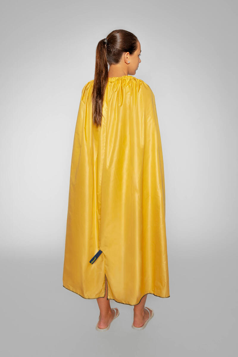 PONCHO PARA TROCAR DE ROUPA AMARELO DE VICKYBEACH T/L