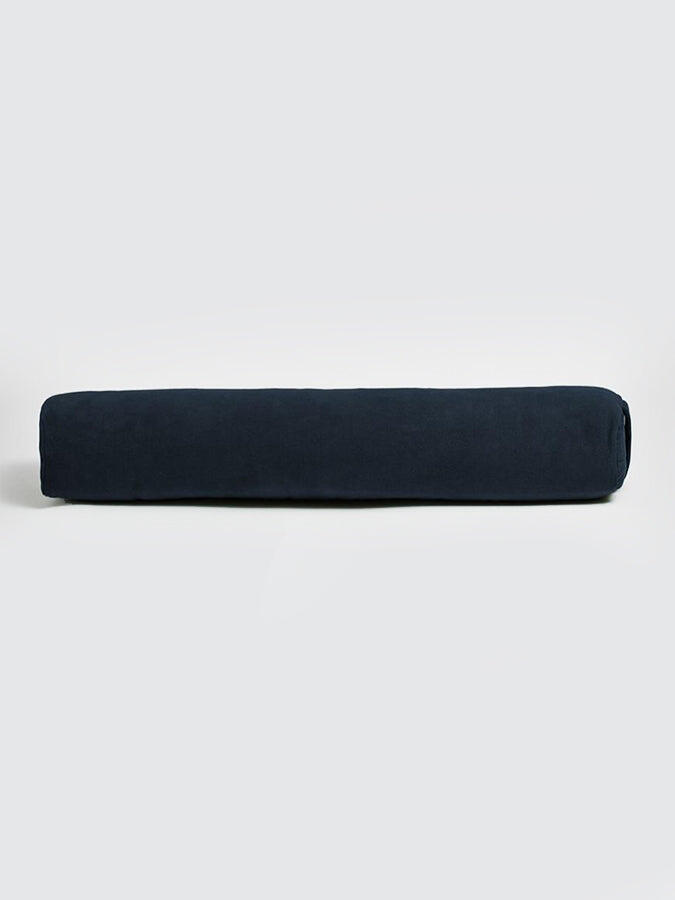 Manduka Lean Enlight Technology Bolster - Midnight 2/4