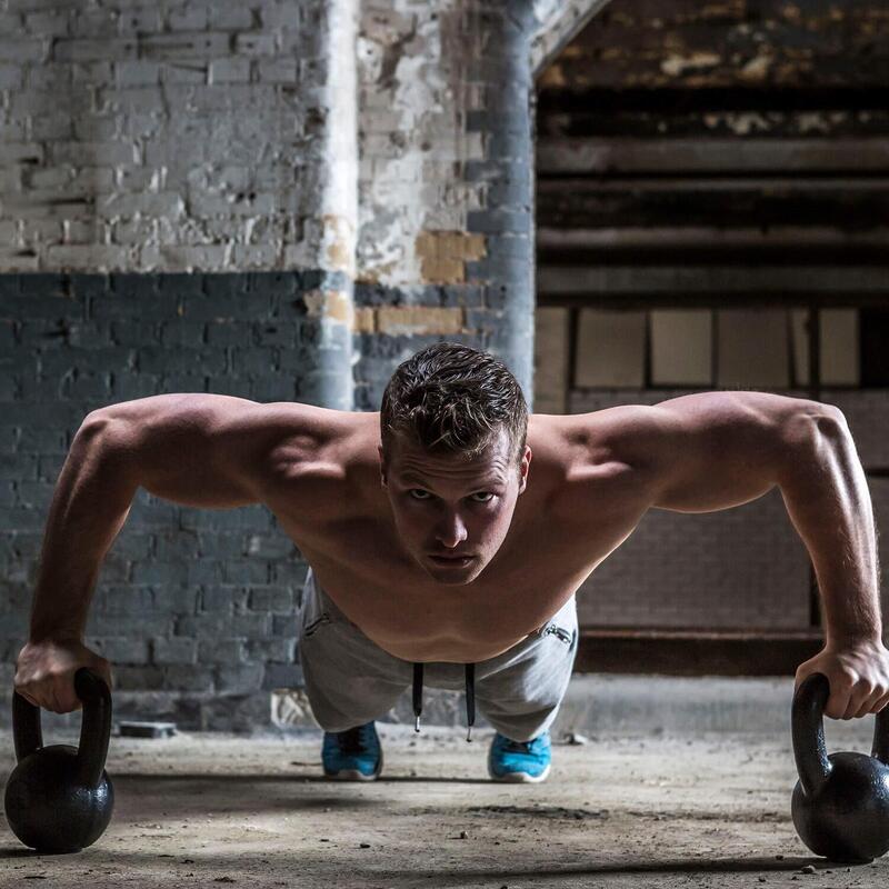 Kettlebell Tunturi en fonte avec fond en caoutchouc 32 kg