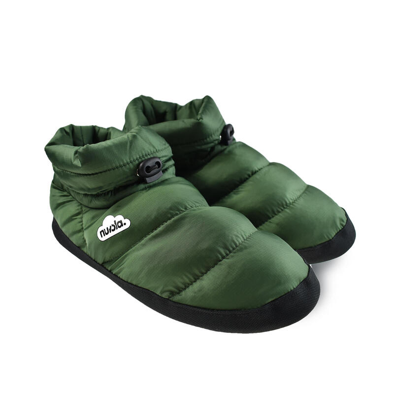 Chaussons unisex Nuvola de couleur vert militaire avec semelle en caoutchouc