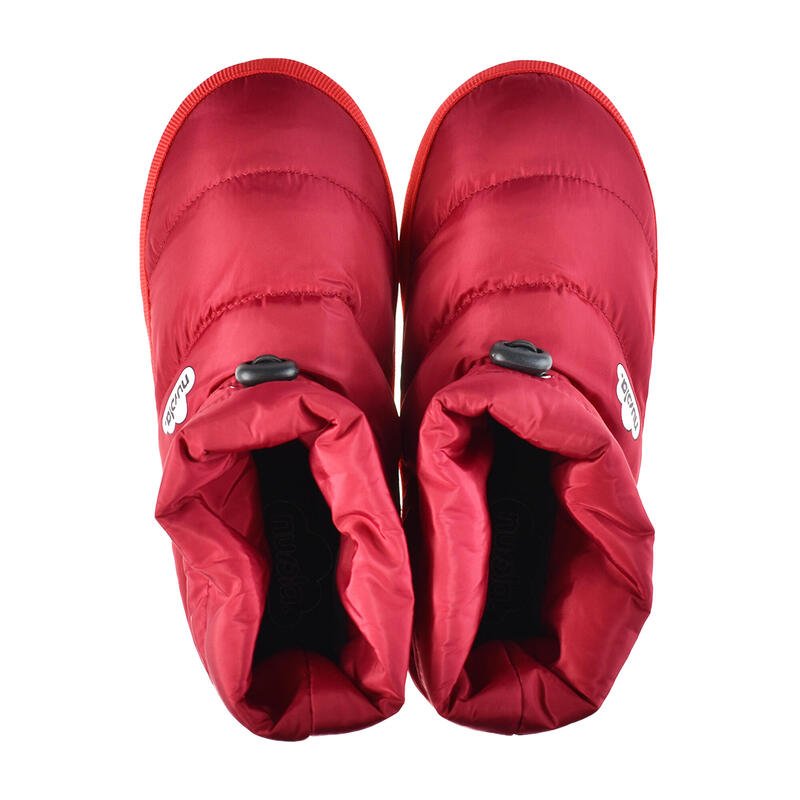 Chaussons unisex Nuvola de couleur rouge avec semelle en caoutchouc