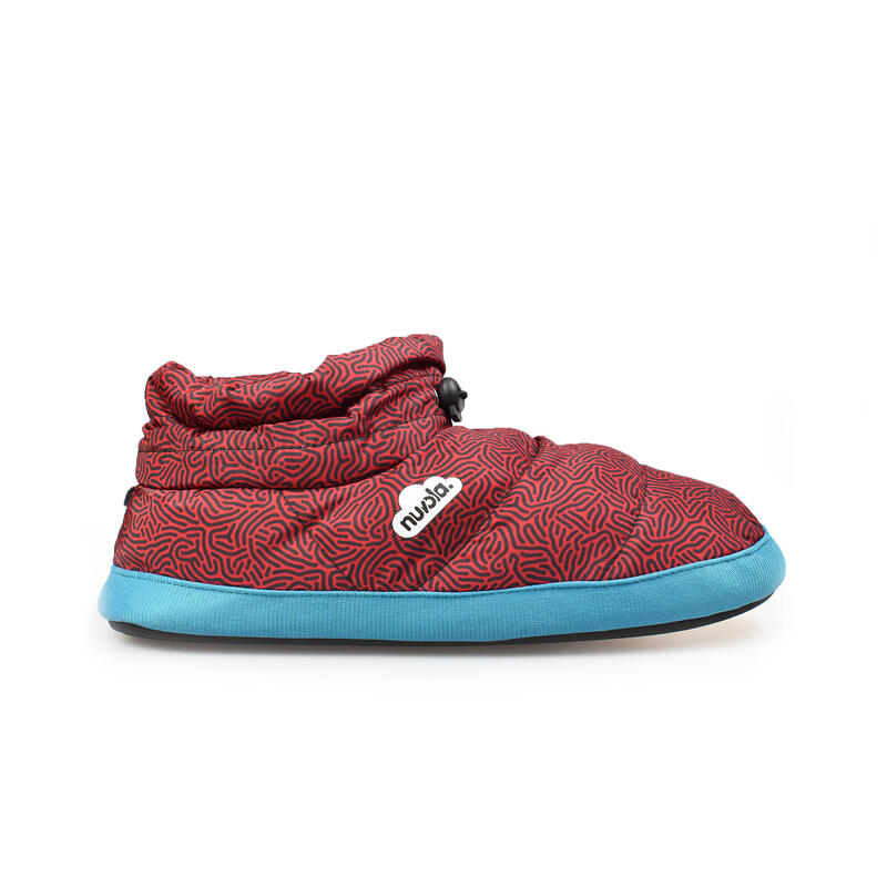 Chaussons unisex Nuvola de couleur rouge avec semelle en gomme