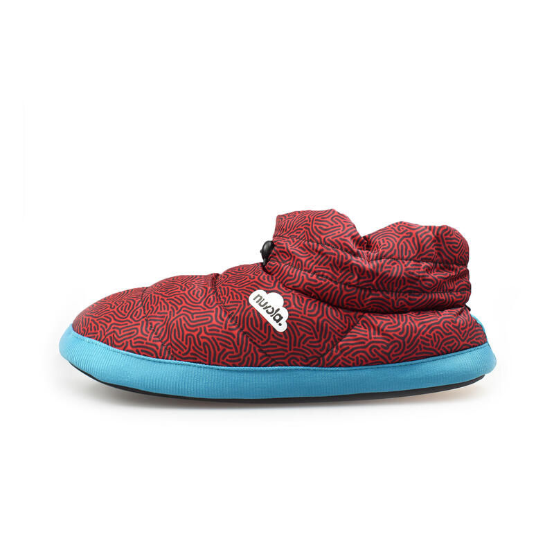 Chaussons unisex Nuvola de couleur rouge avec semelle en gomme