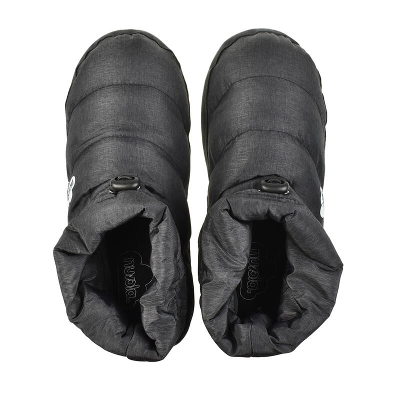 Chaussons unisex Nuvola de couleur noir avec semelle en caoutchouc