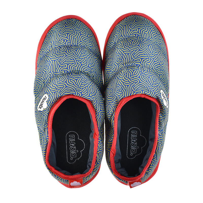 Chaussons unisex Nuvola de couleur bleu avec semelle en caoutchouc