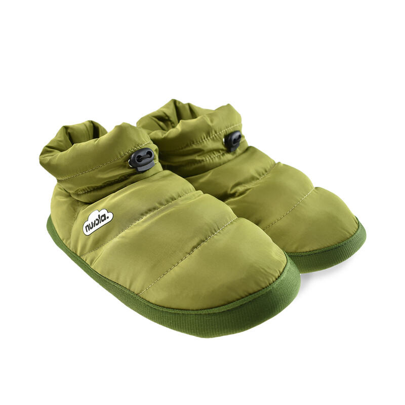 Chaussons unisex Nuvola de couleur vert militaire avec semelle en caoutchouc