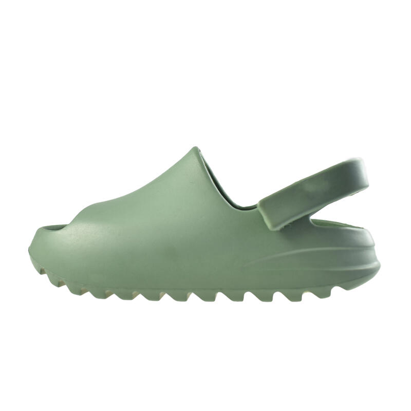 Tongs pour Enfants Brasileras de couleur vert avec semelle en gomme