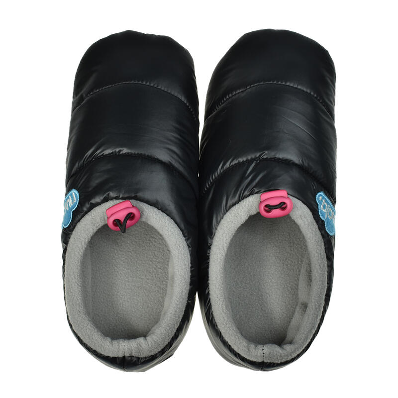 Pantofole unisex Nuvola in nero con suola in tessuto