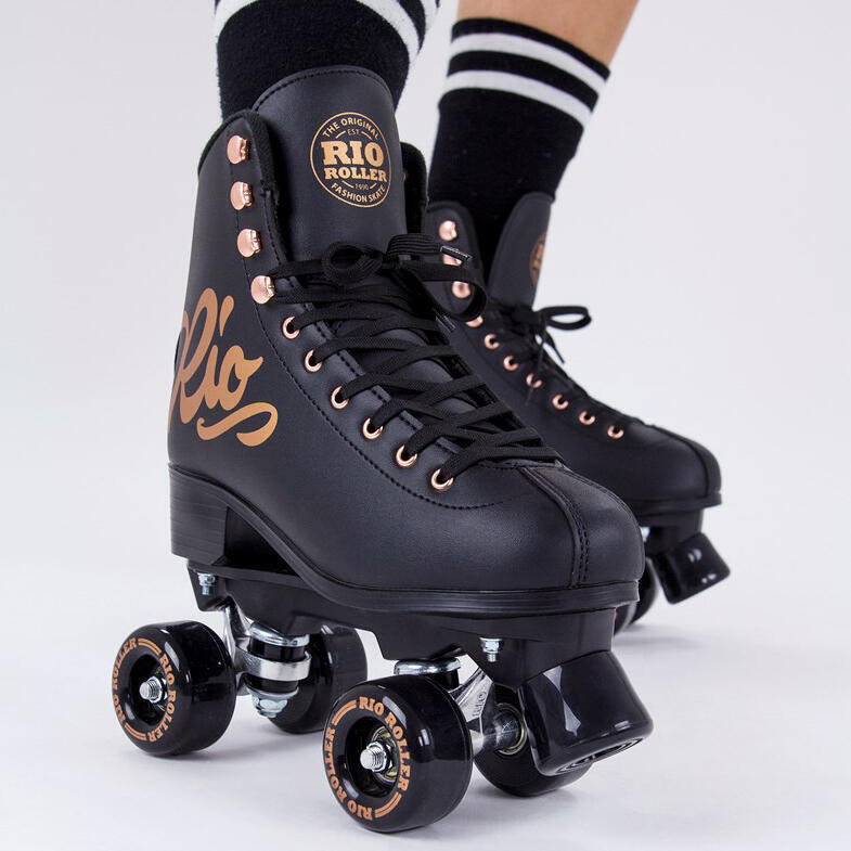 Rose Series Adult Roller Skates - Black (included dusted bag)